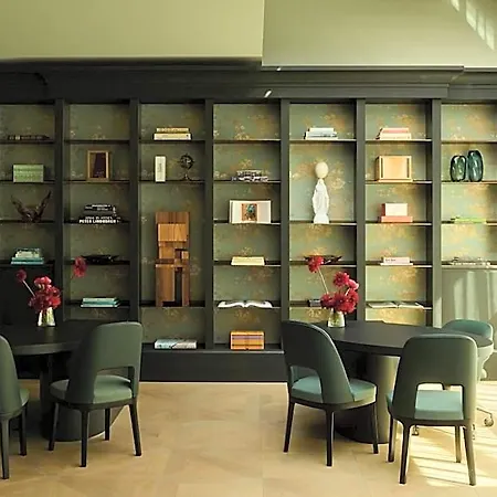 Rosewood Ξενοδοχείο 5*