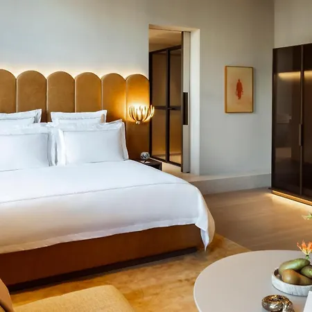 Rosewood Otel 5*